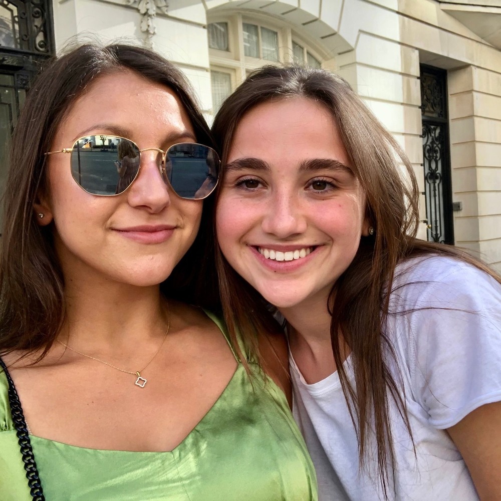 Meet your Posher, Dani